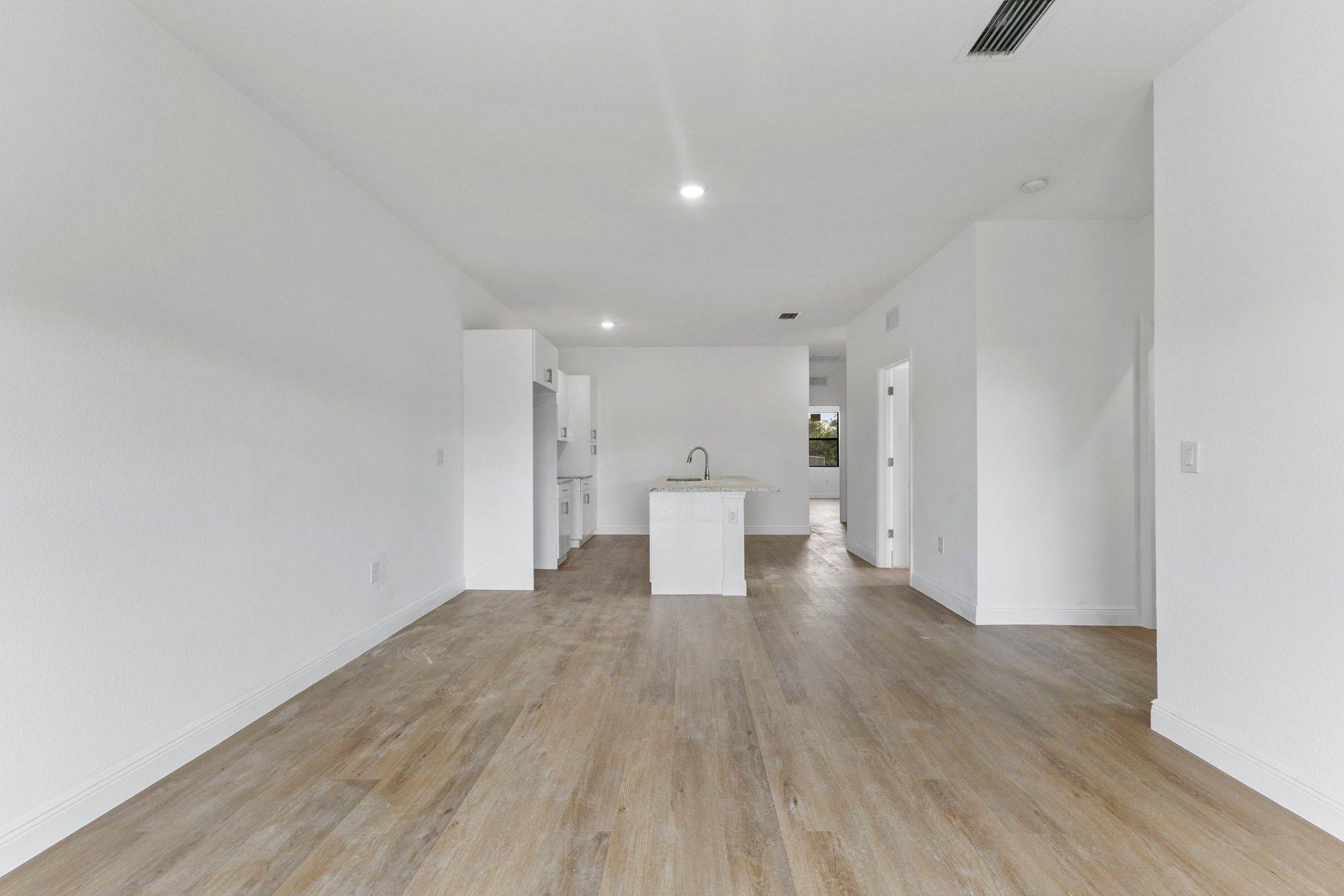 1135 Harvest Ave Unit A – photo 5