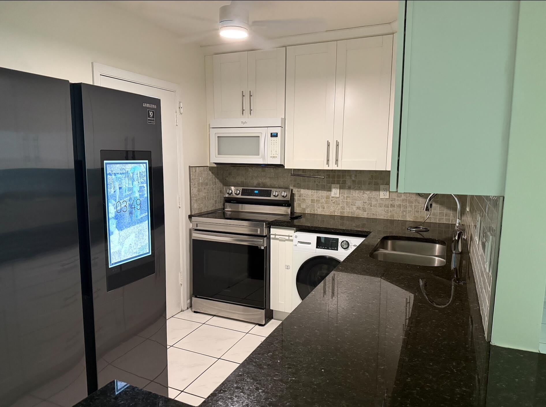 2181 NE 67th Street – photo 1