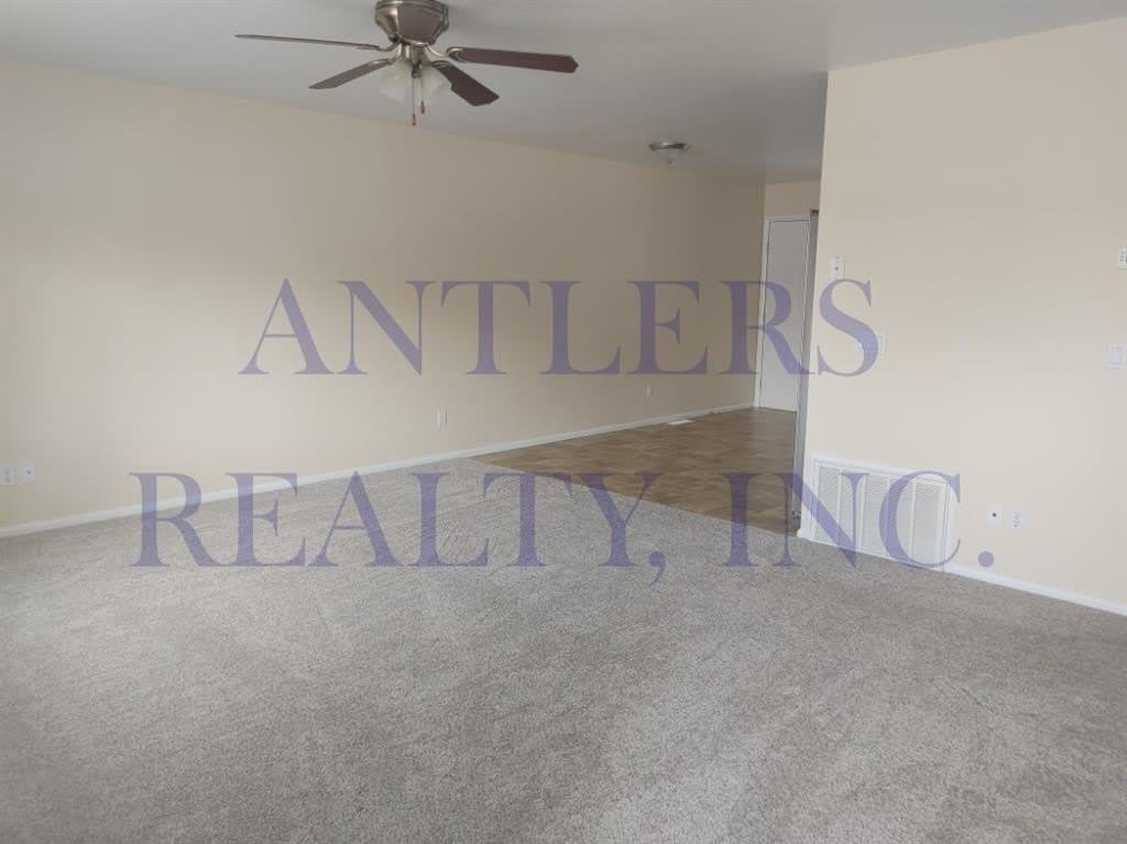 1112 Elm Ave – photo 2