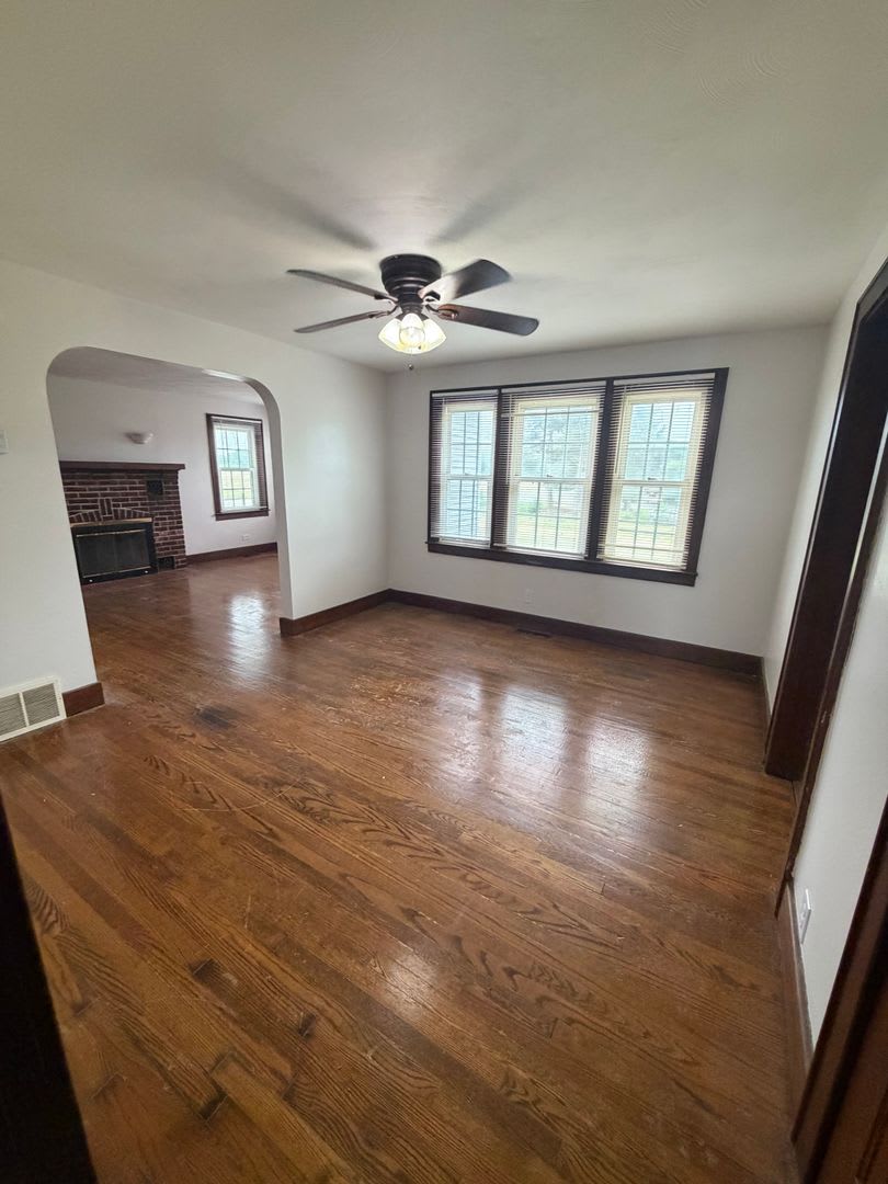 Renovated Single Family House in Liverpool – photo 4