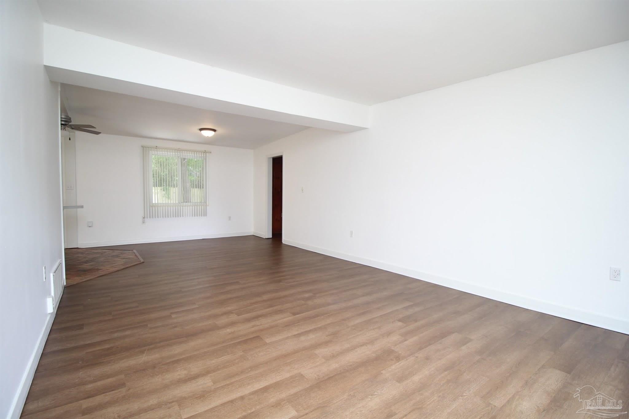 3875 Arbutus Dr – photo 4