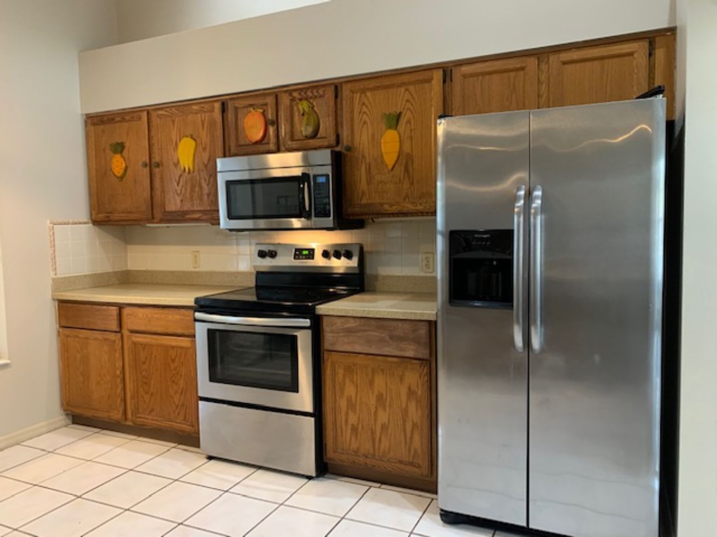 Large Palm Bay Pool Home – photo 3