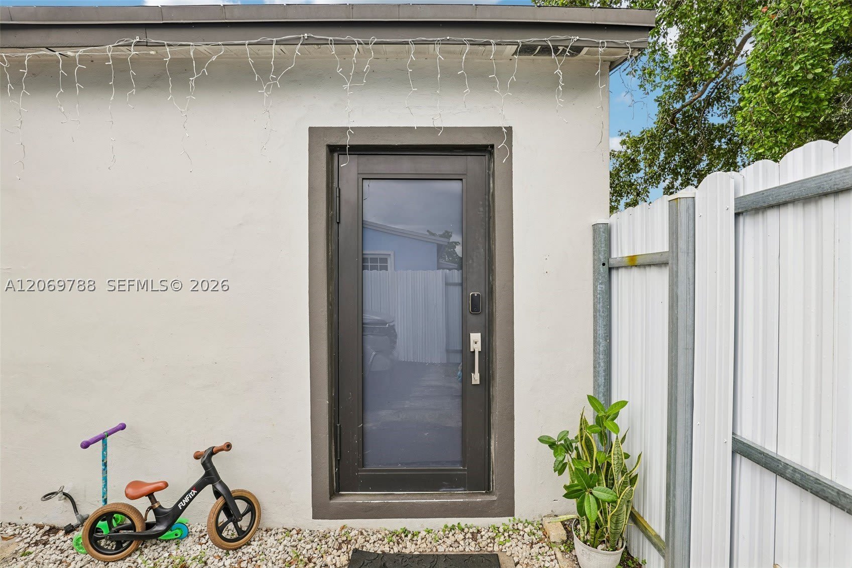 1421 N 68th Ter – photo 5