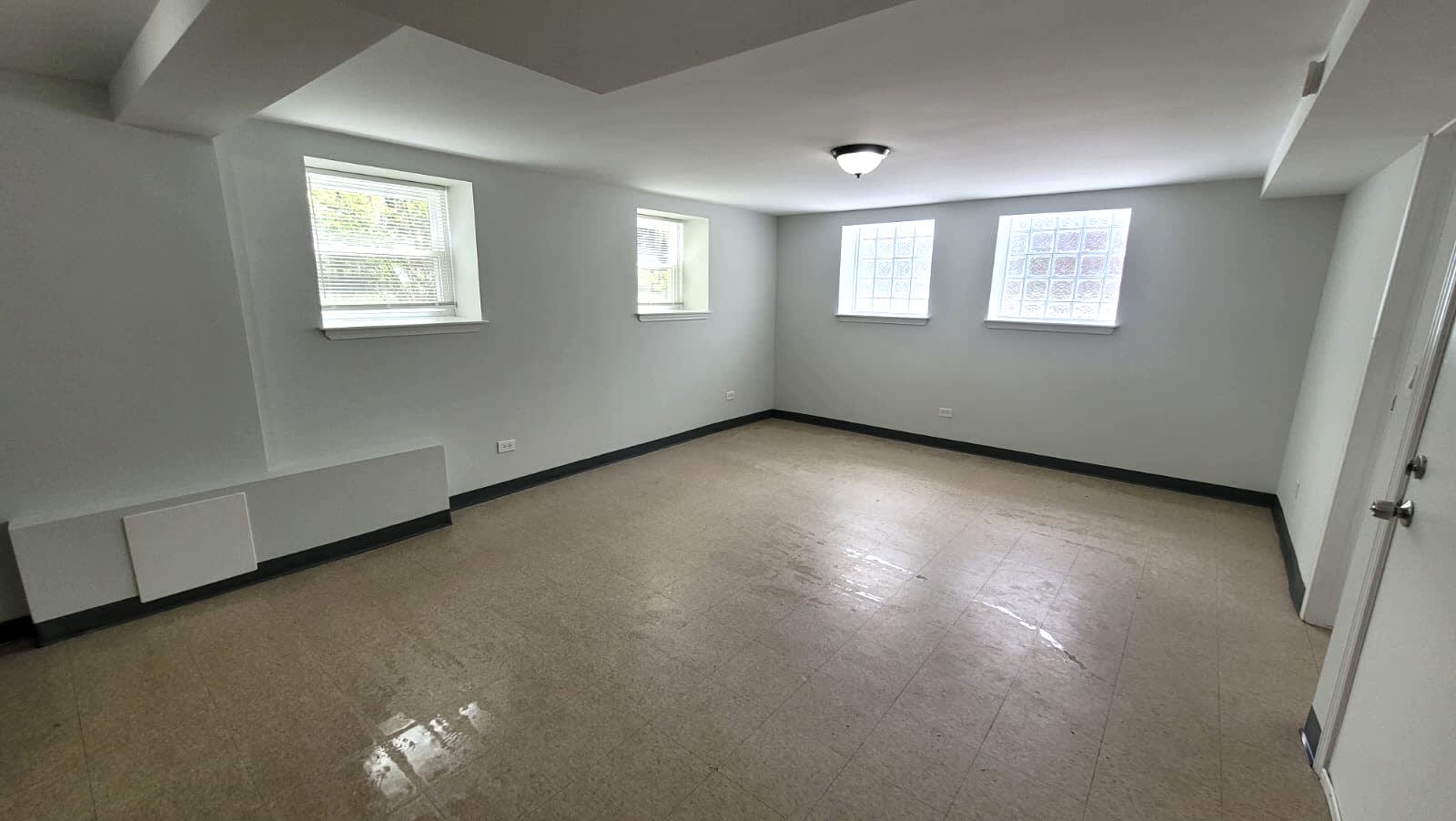 4038 W Dickens Ave – photo 2