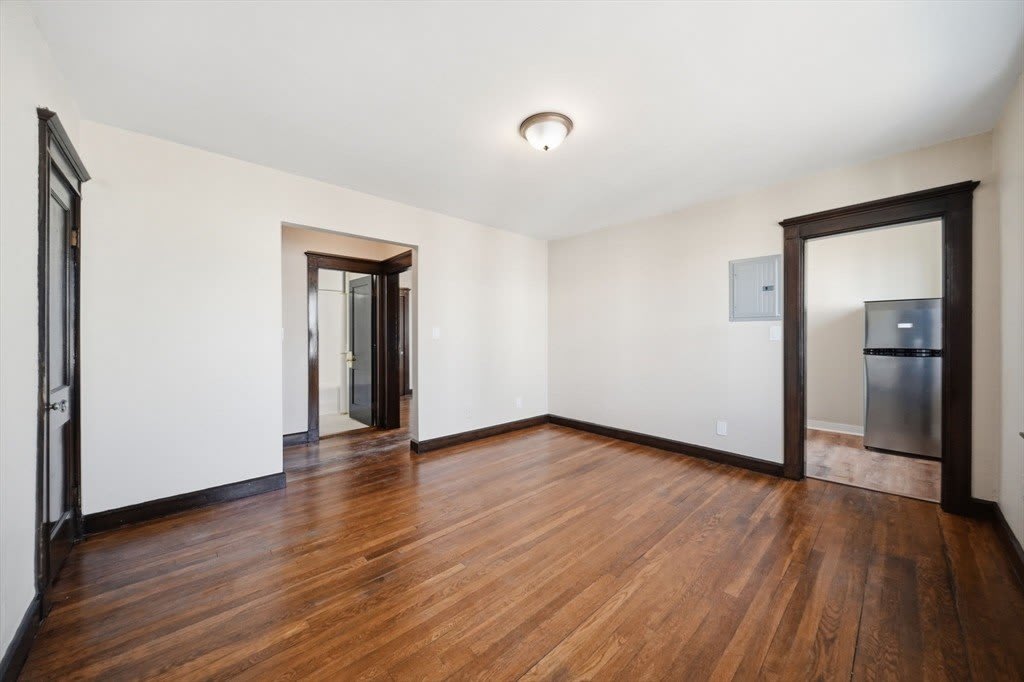 41 Richardson Ave – photo 2