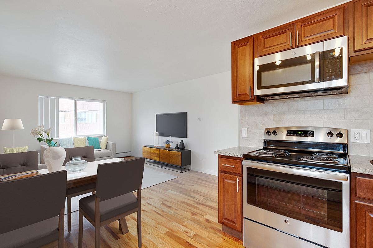 1536 Williams St – photo 2
