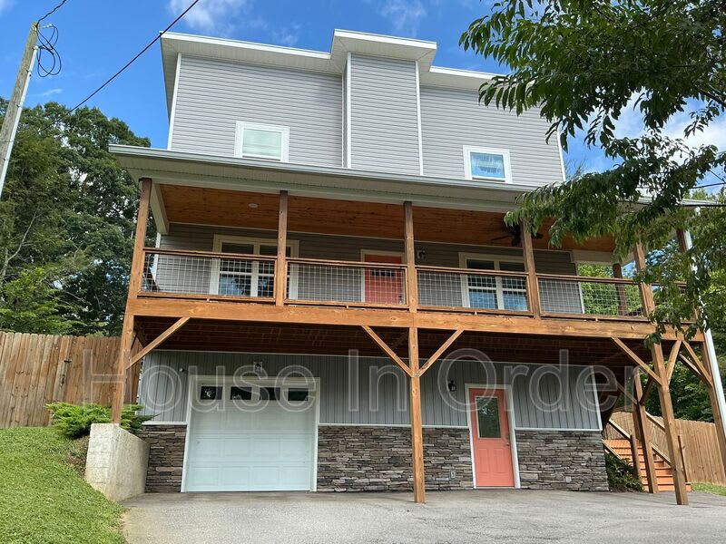 14 Third St. – photo 1