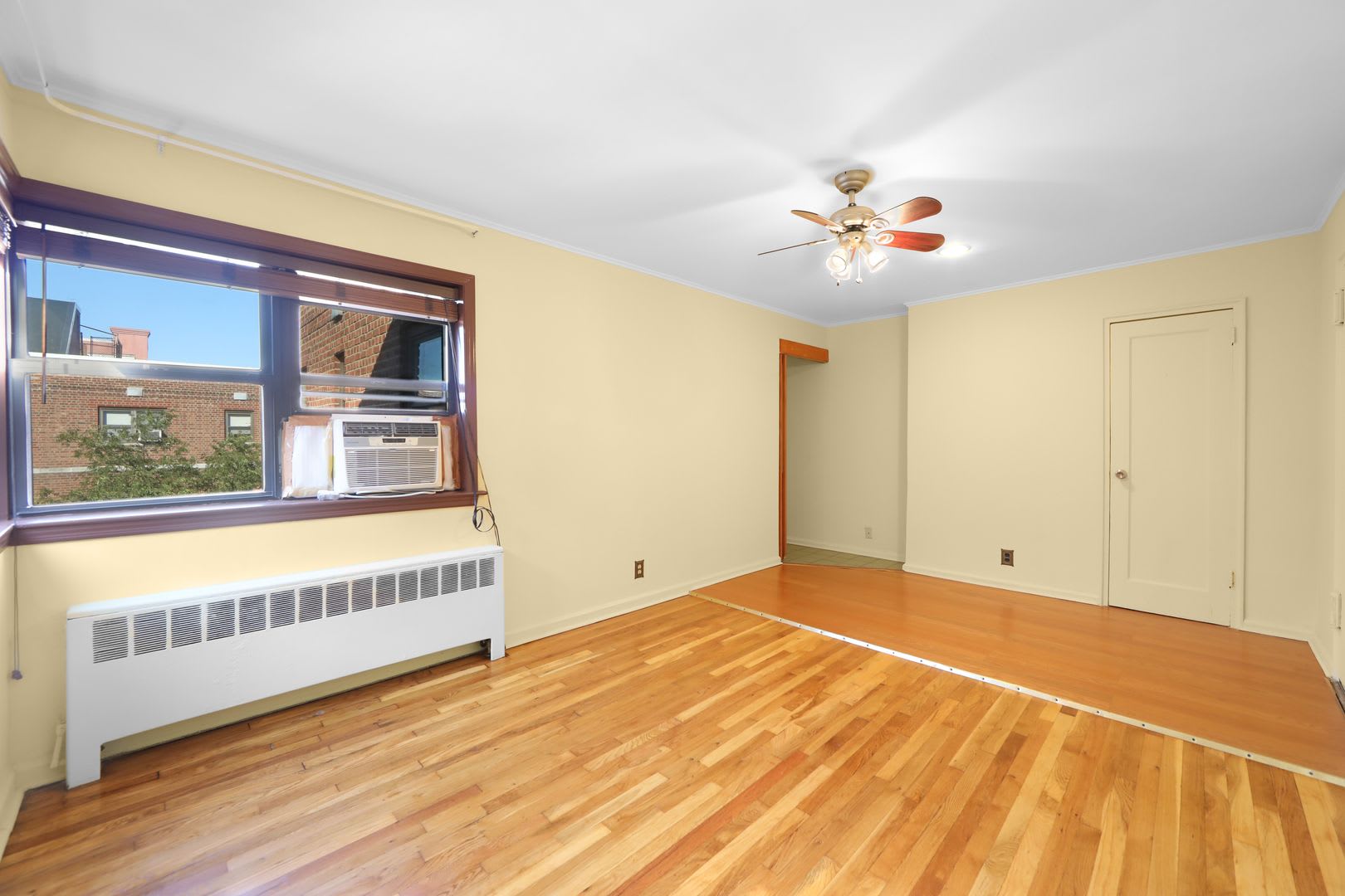 Hudson Terrace E7 1 Bdrm 1 Bath – photo 2
