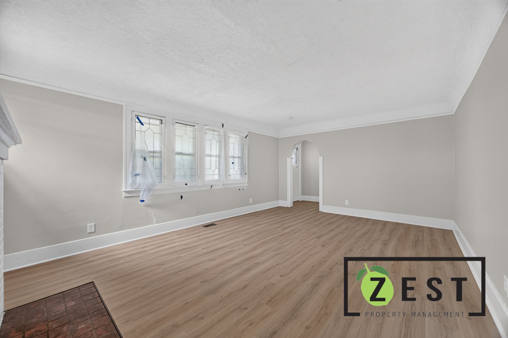 OPEN HOUSE- WEDNESDAY, SEPTEMBER 2nd from 630pm-7pm! Amazing 4 bed 1.5 Bath Home!!!! – photo 4