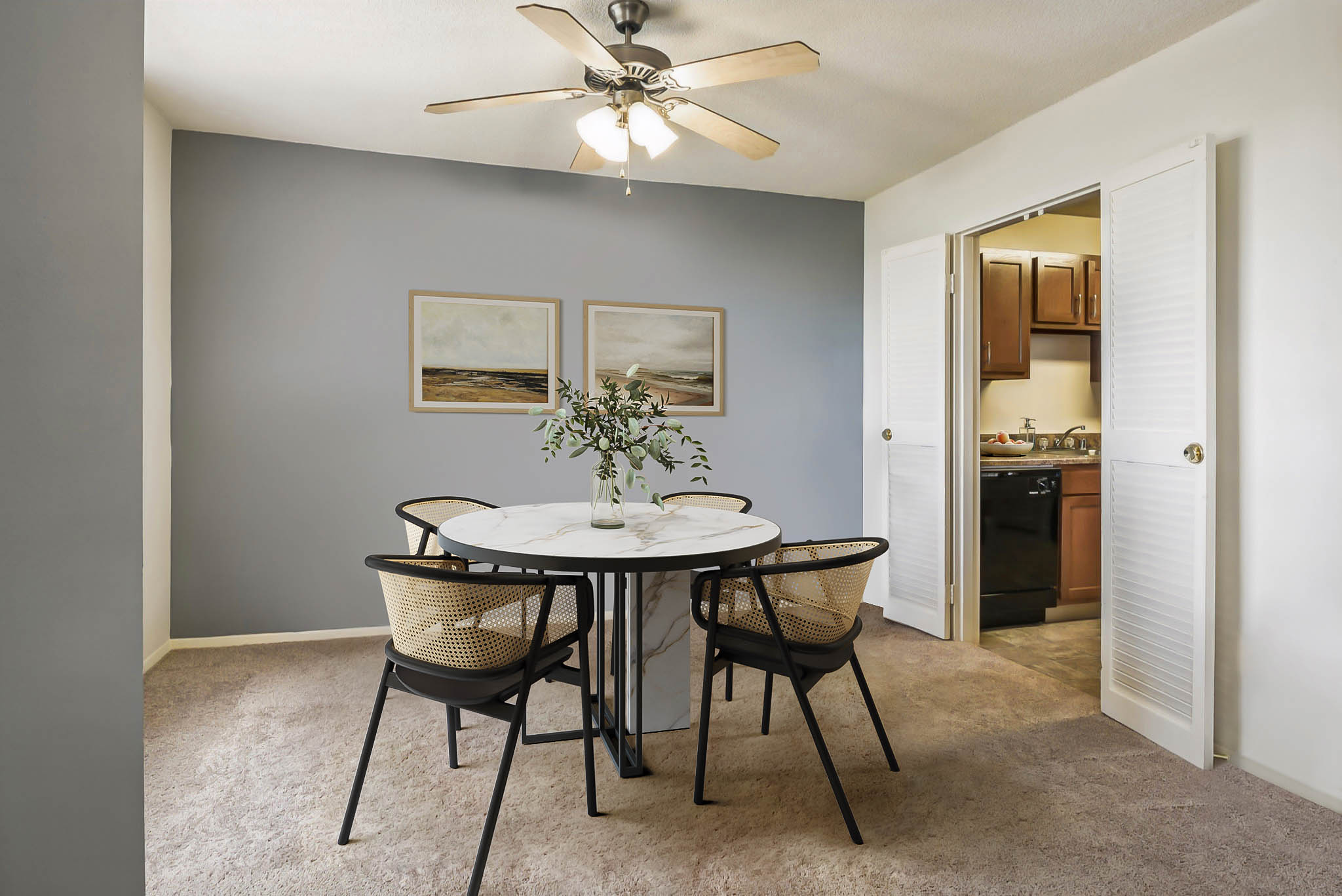 The Chateau Apartments – photo 5