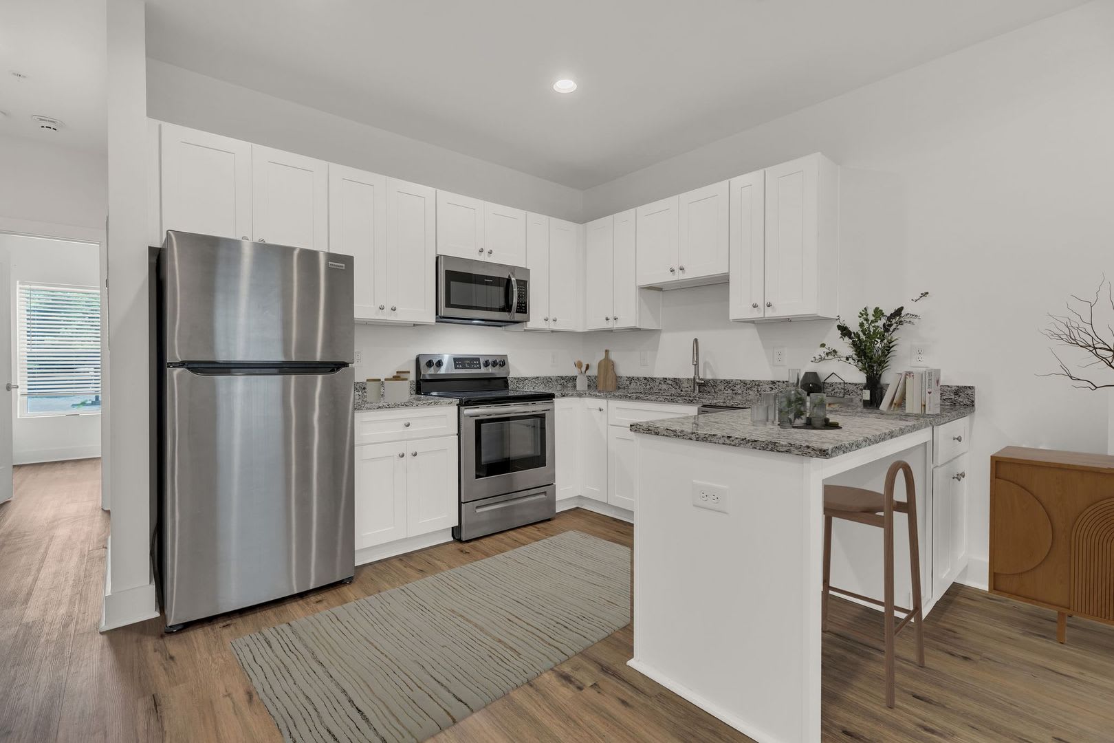 Simple living? We got you. $1200/mo water and laundry included in this 1 BR condo. – photo 3