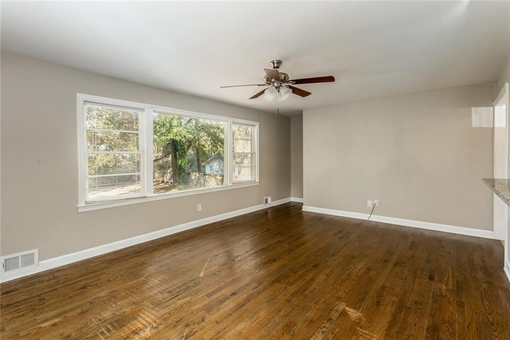 2720 Stonecreek Road Se – photo 3