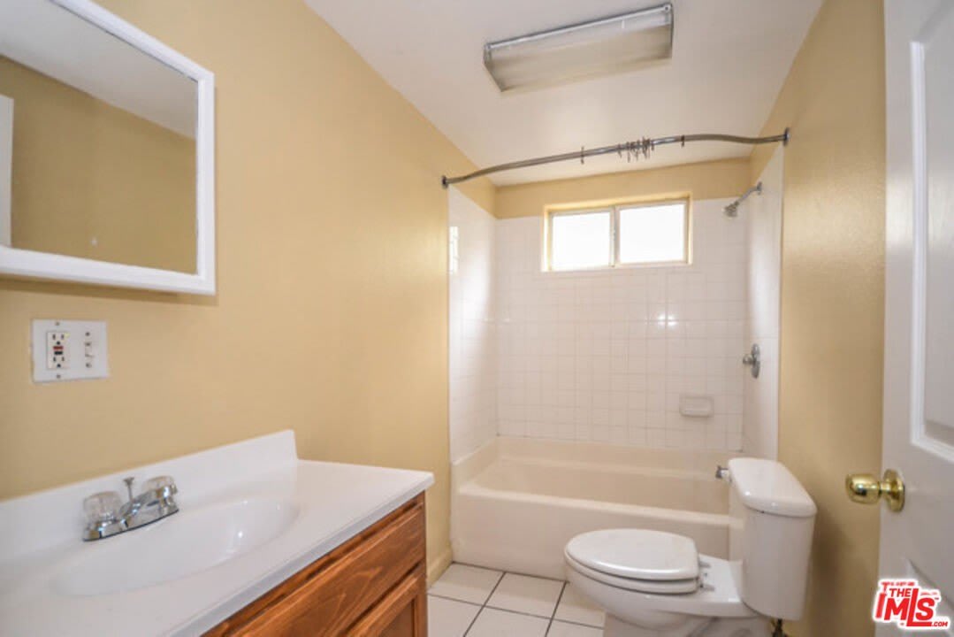3722 WALL St – photo 5