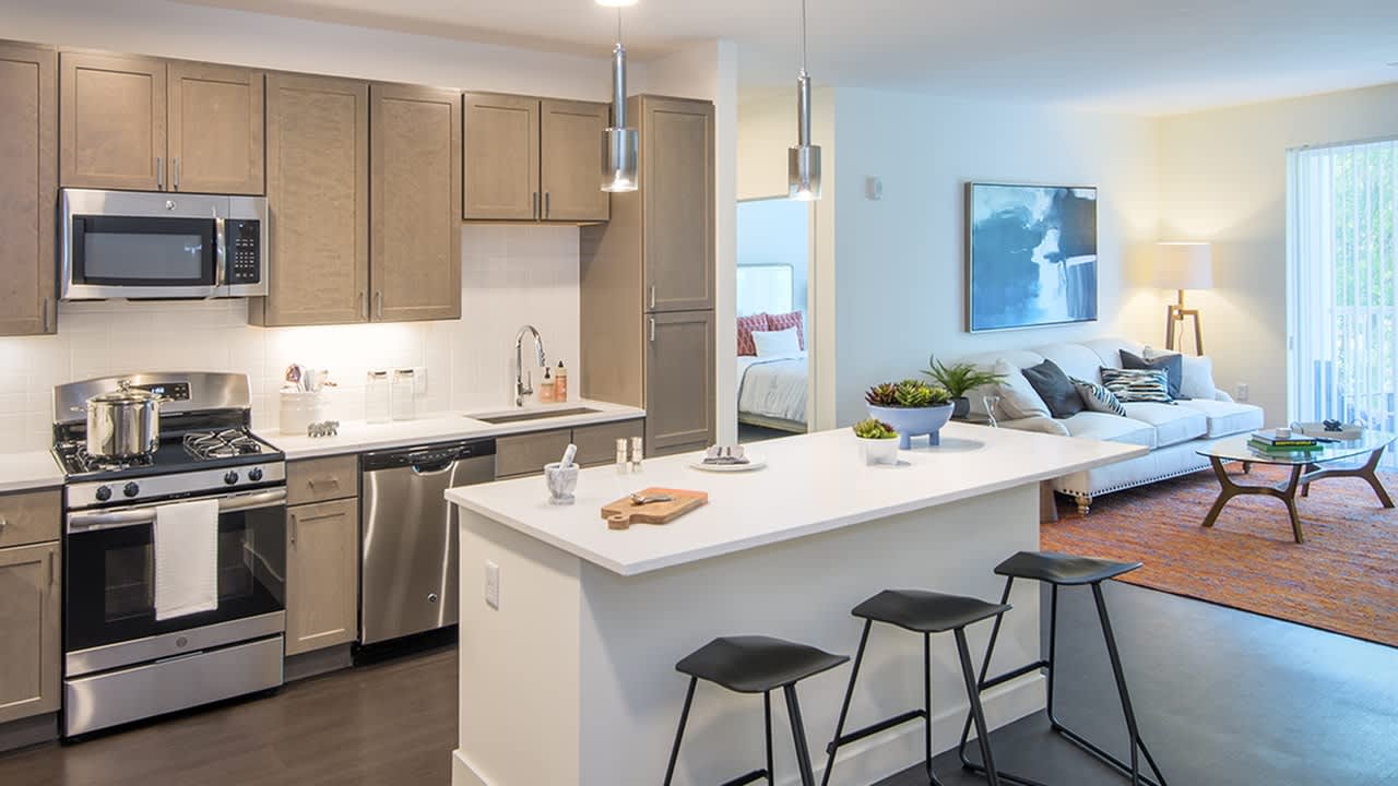 Modera Needham – photo 1