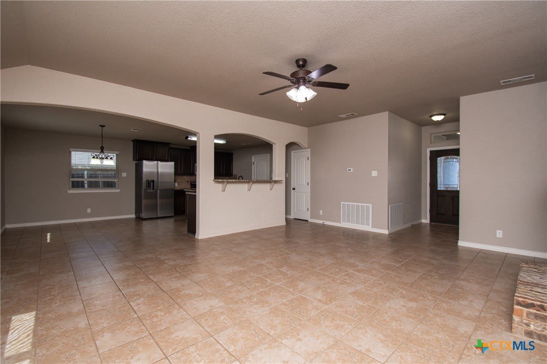 9805 Kaitlyn Drive – photo 4