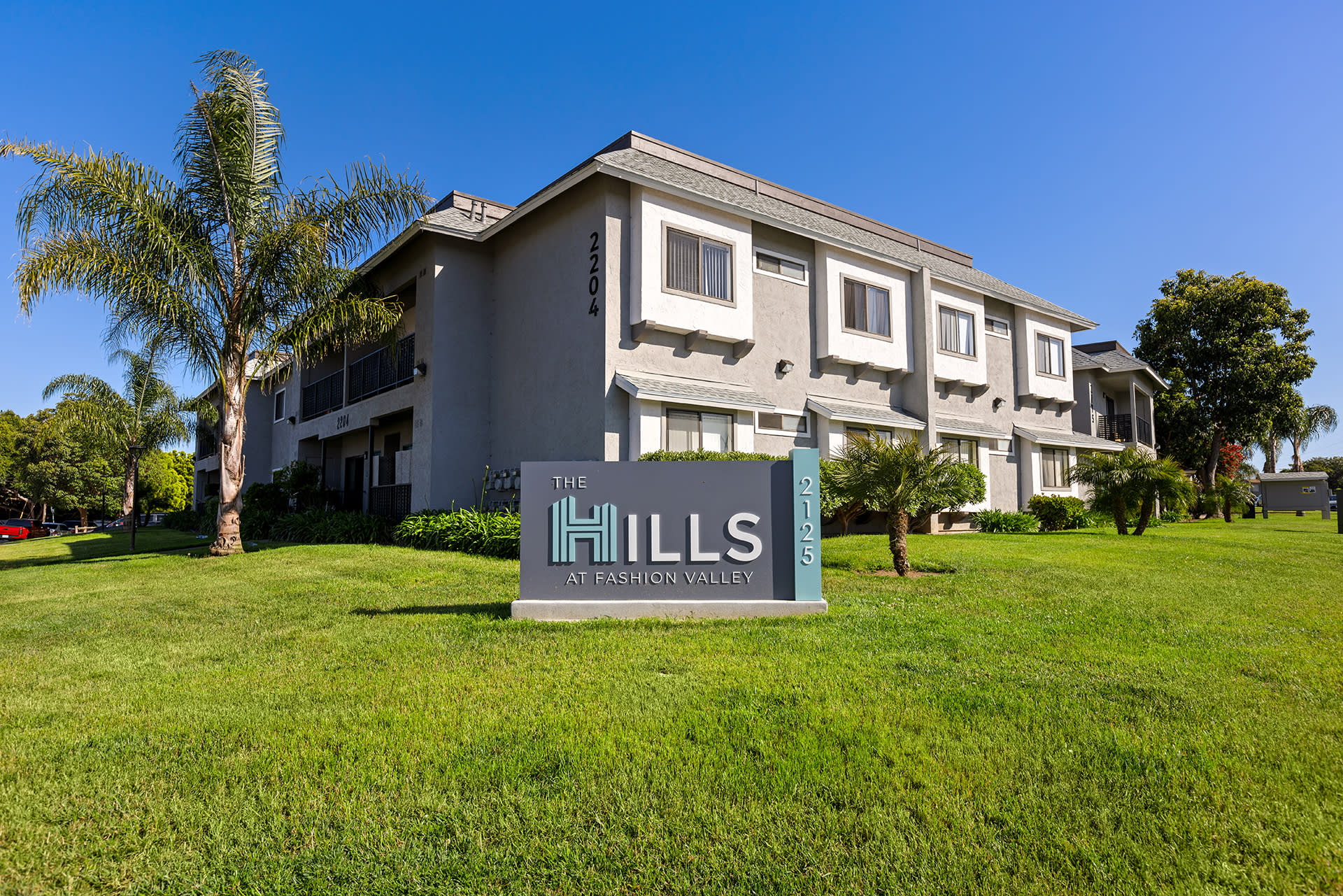 The Hills at Fashion Valley – photo 1