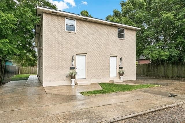 817 EGANIA Street – photo 1
