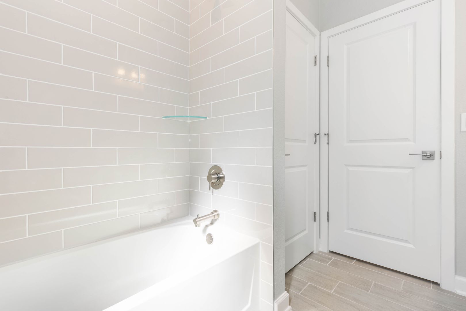 Modern North Port Home For Rent Privacy Convenience – photo 4