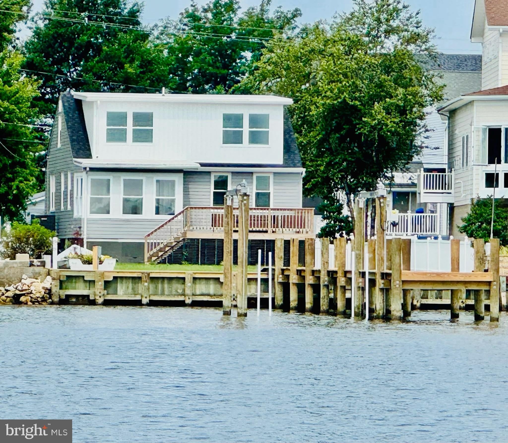 9135 CUCKOLD POINT Road – photo 4