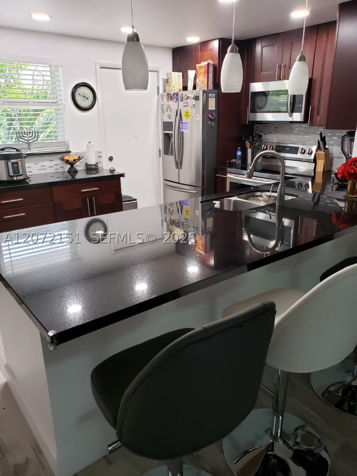 900 Ne 12Th Ave – photo 1