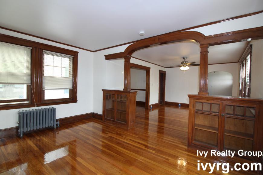 24-26 Edgecliff Rd. – photo 2