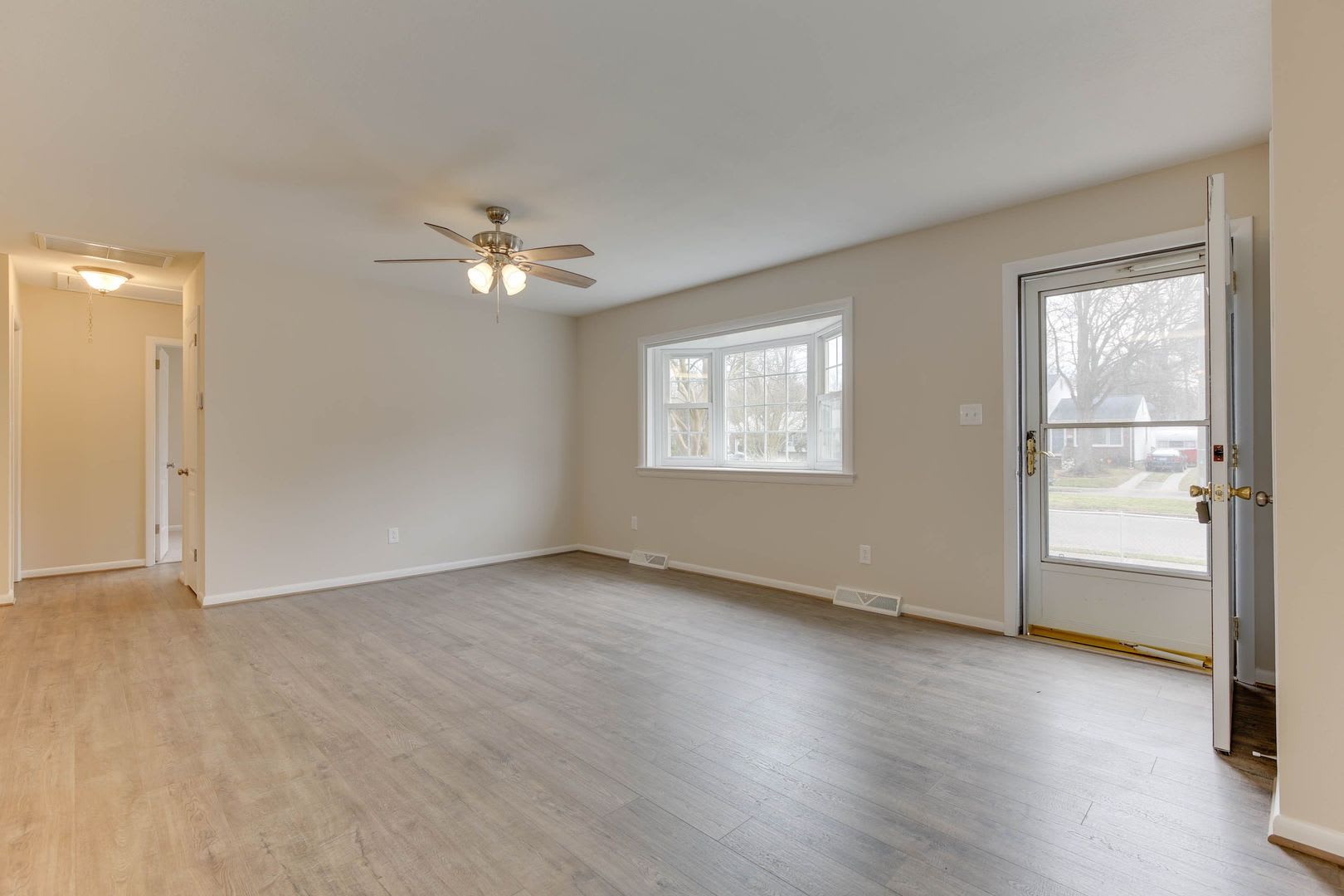 213 Clemwood Parkway – photo 3