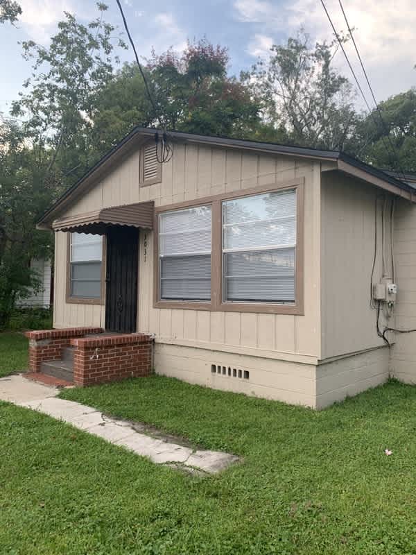 3031 Edison Ave – photo 1