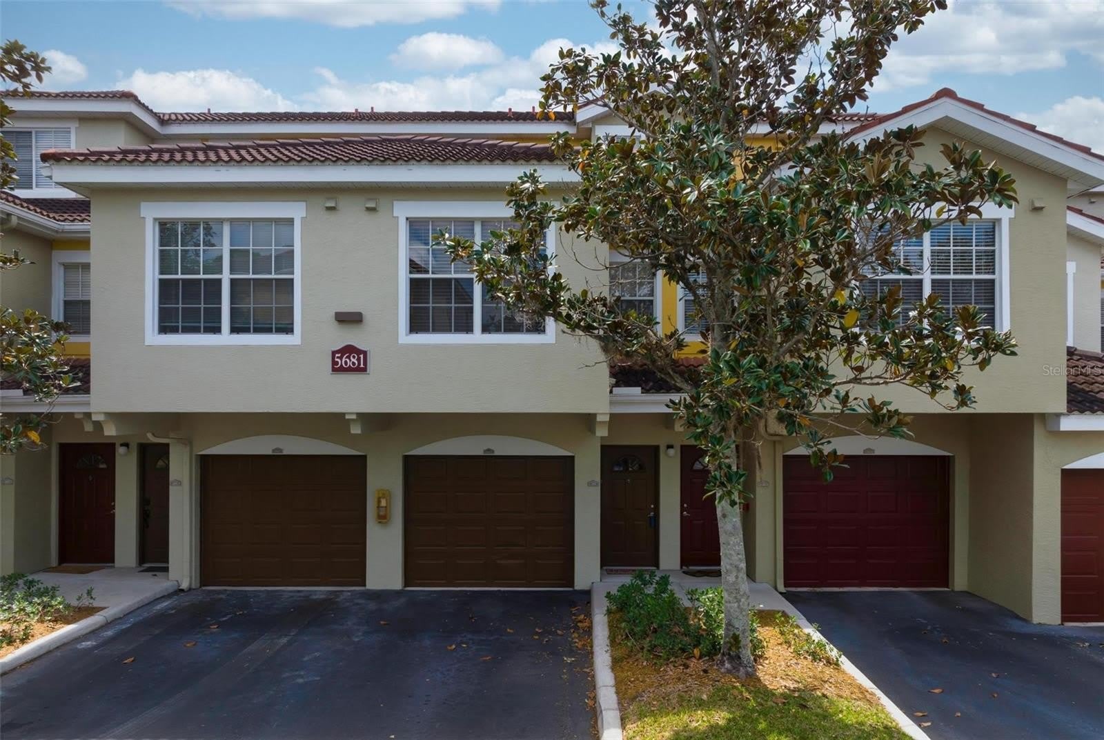 5681 BENTGRASS Drive – photo 1