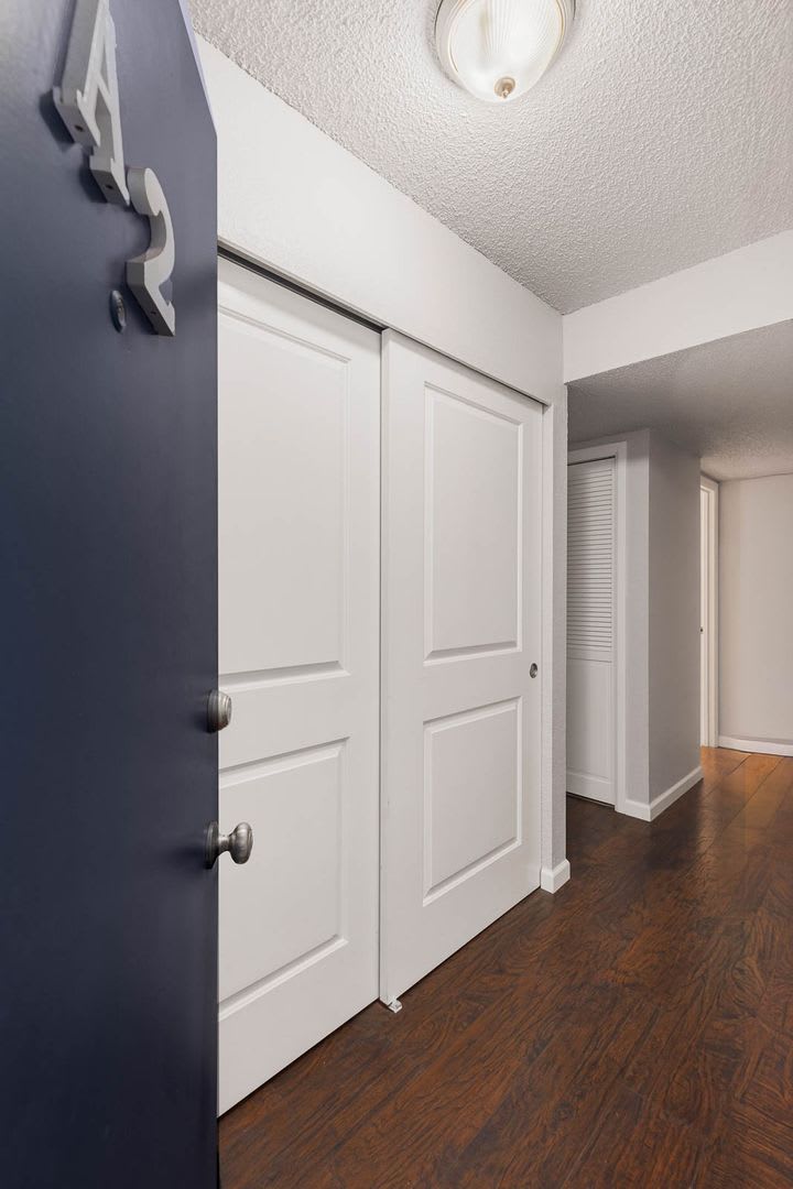 Move In Ready 2Br Condo In Prime Finn Hill Location – photo 2