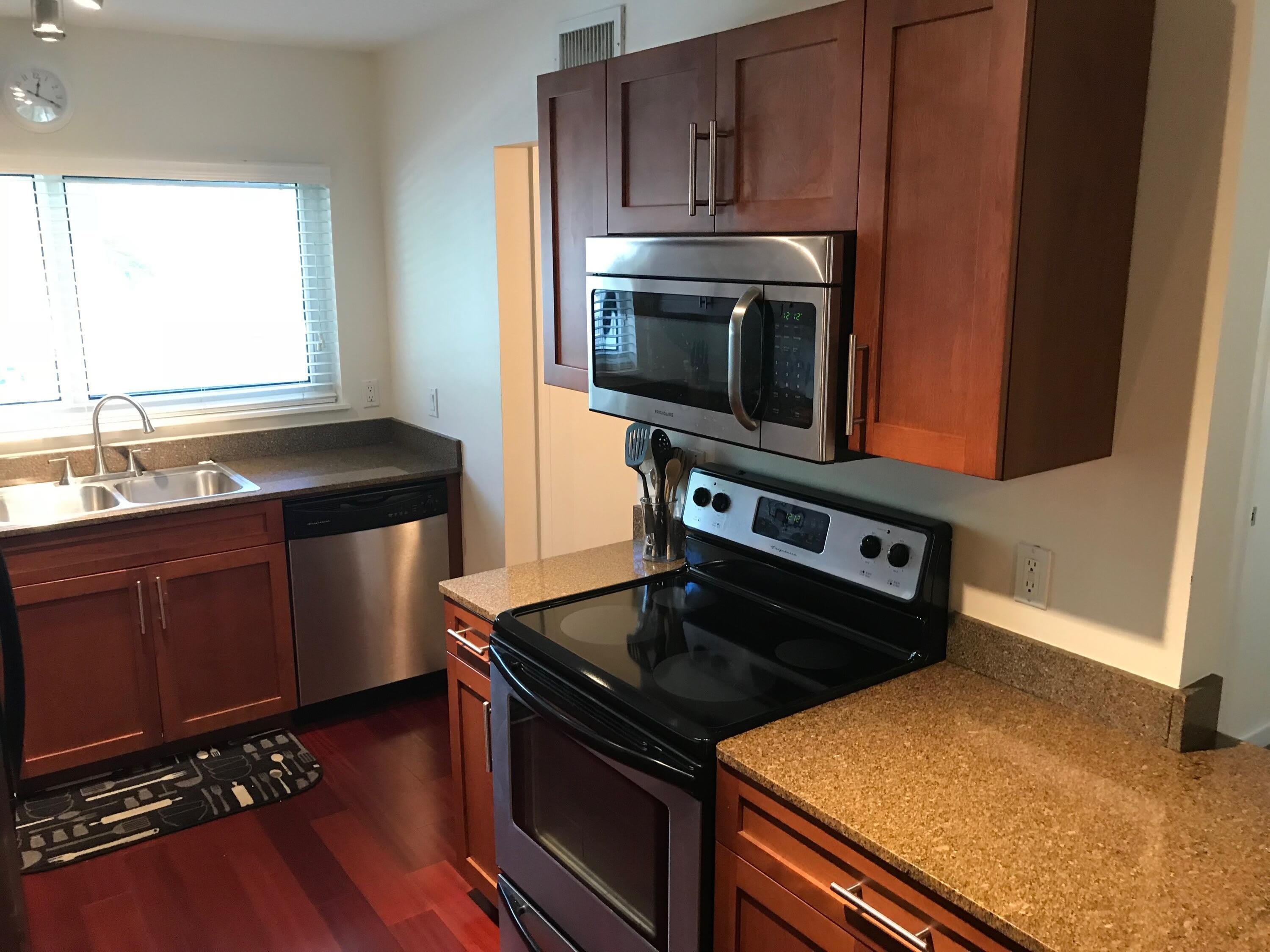 621 E Woolbright Road – photo 3