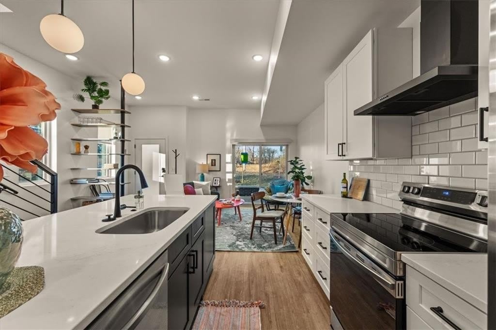 1225 E 29th Street – photo 5