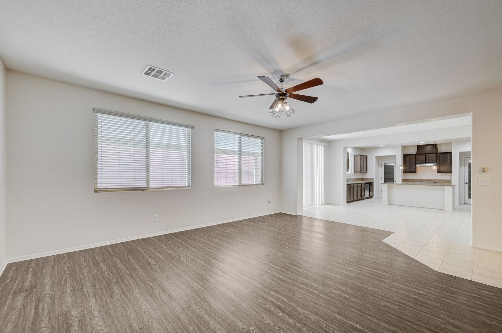 6637 Cliff Shore Court, North Las Vegas, NV 89084 – photo 4