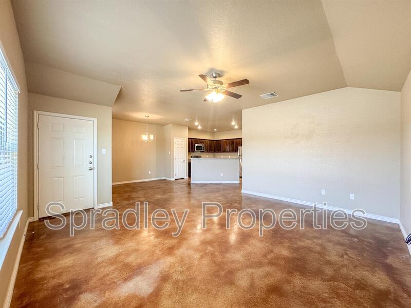915 Laila Ln – photo 2