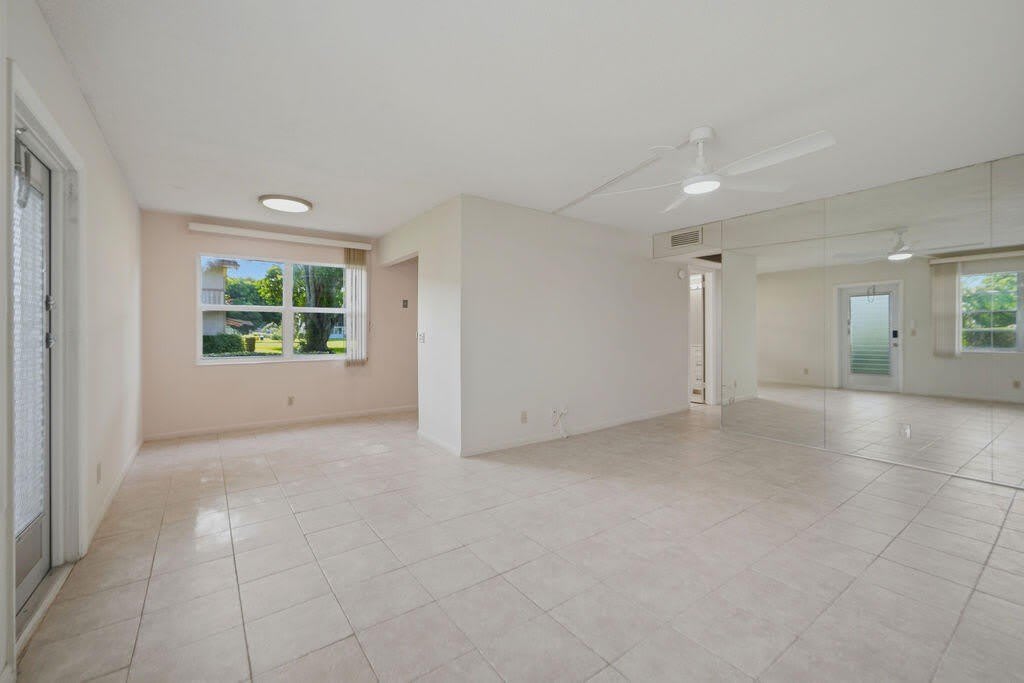 132 CAMBRIDGE F – photo 4