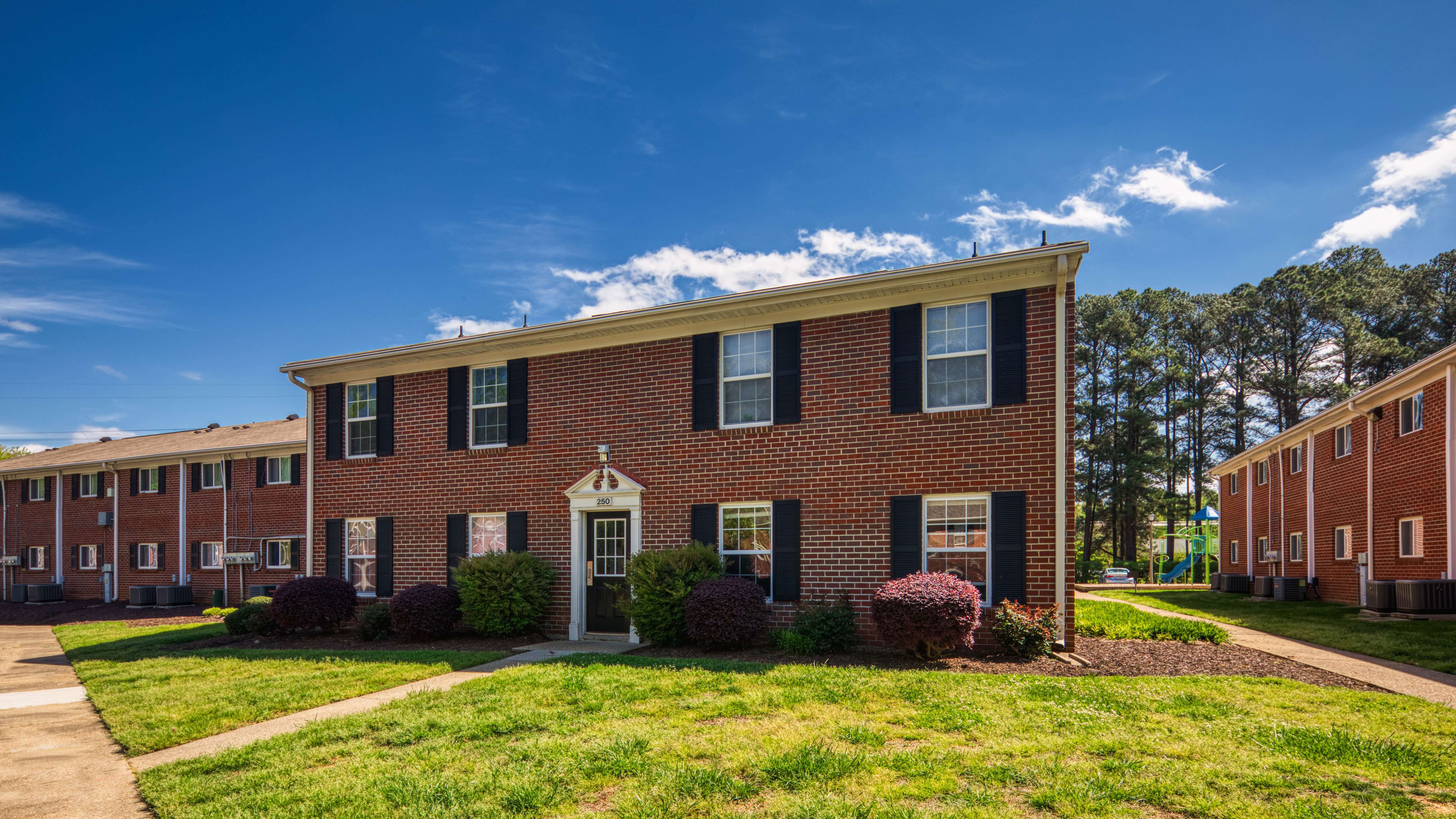 Colonial Pines – photo 3