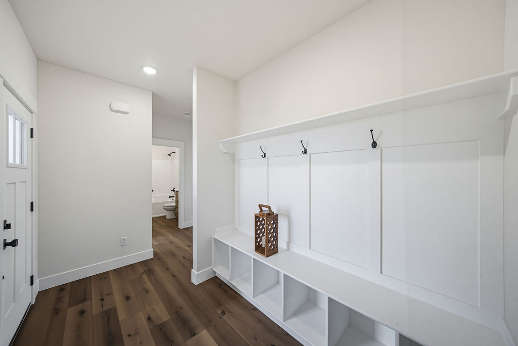 435 E River Ln – photo 3