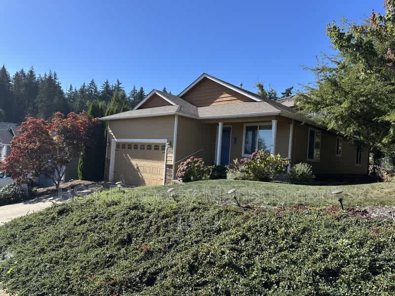 6913 Owl Dr SE – photo 2