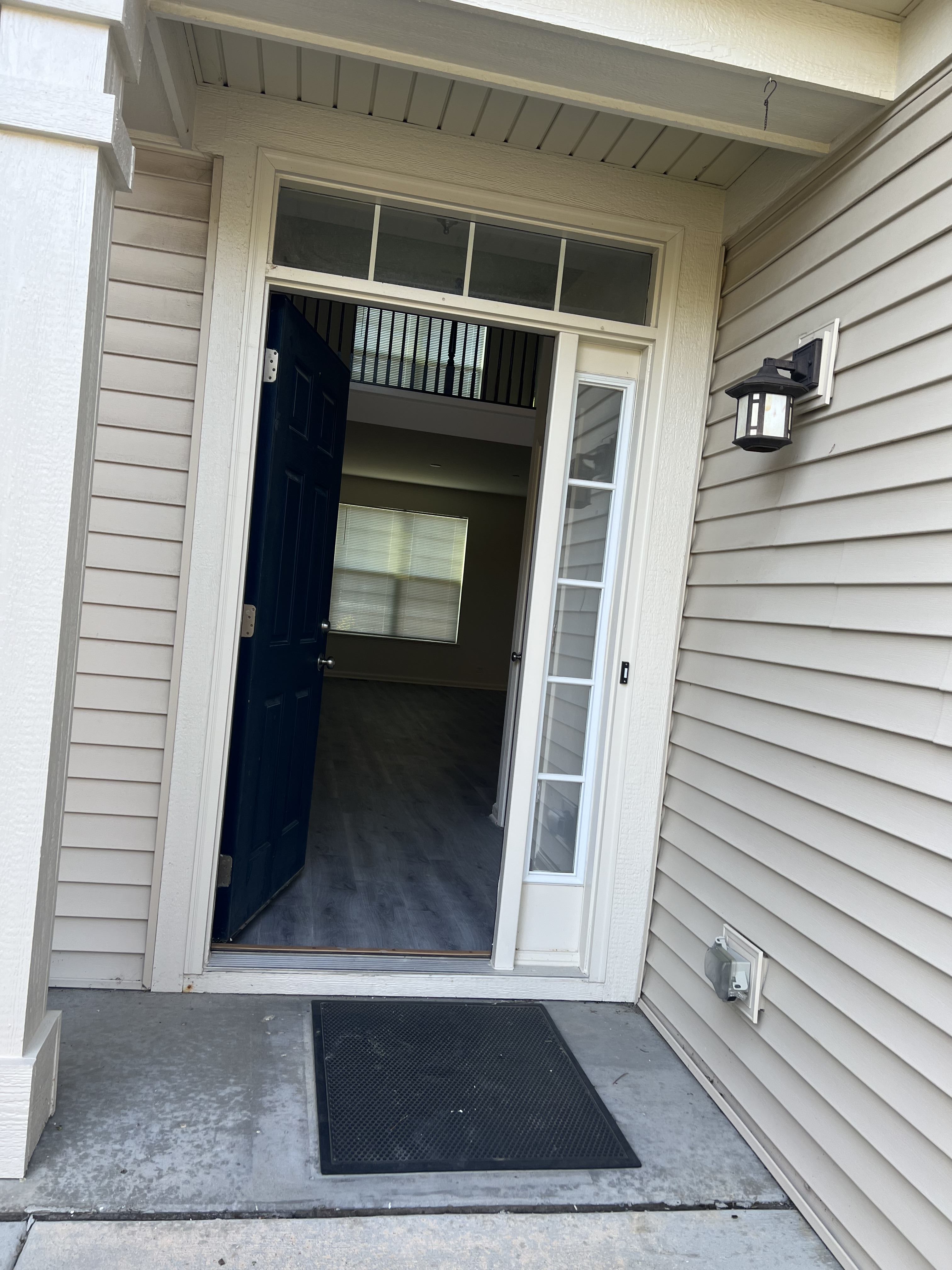 9864 Cummings Street – photo 2