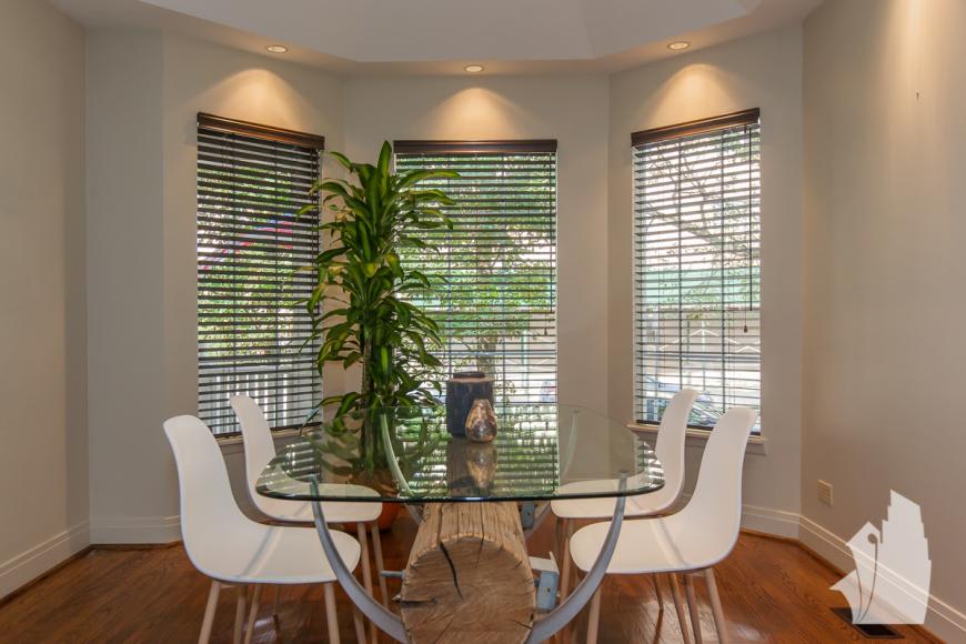 1625 W Hollywood – photo 3