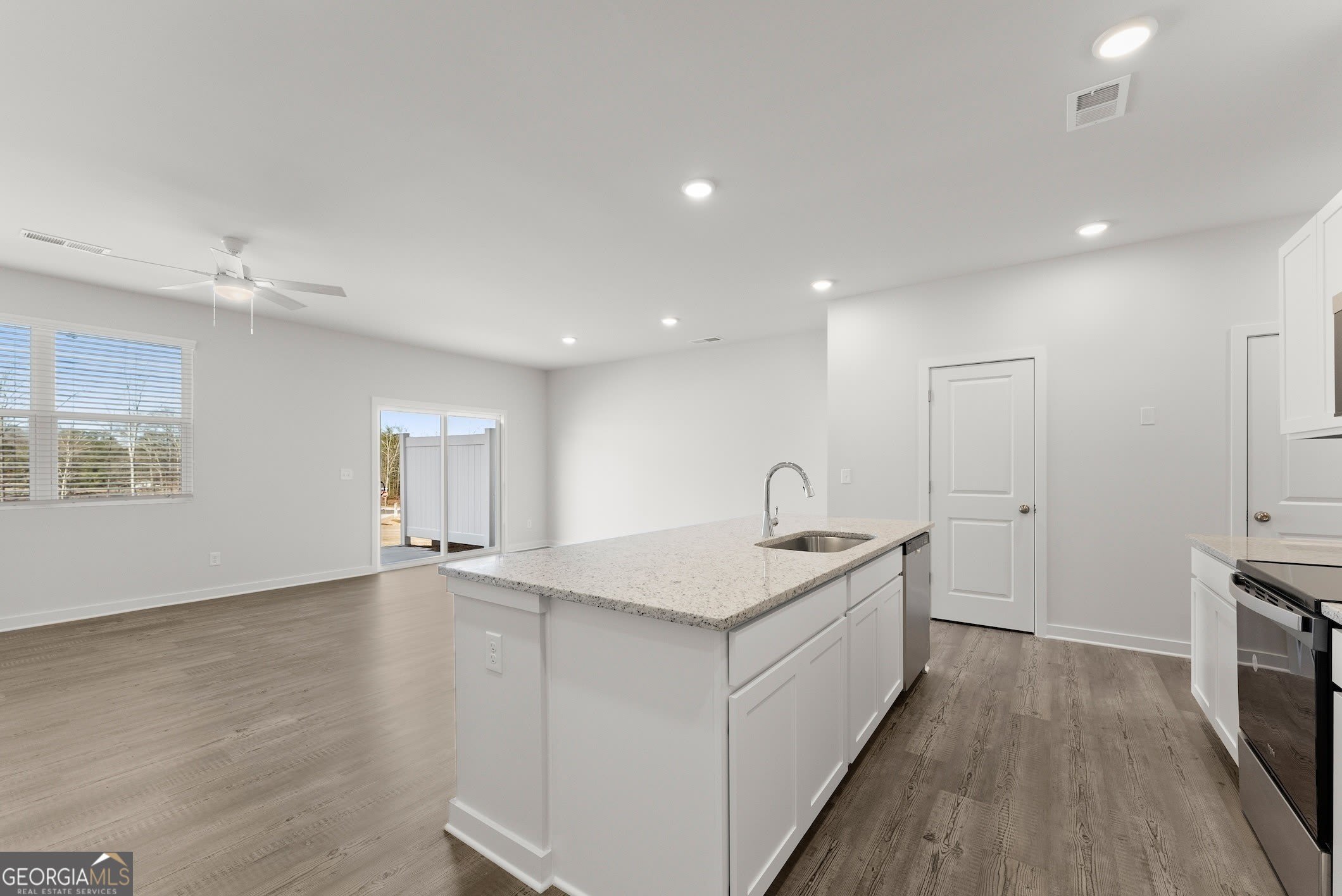 1922 Westwind – photo 3