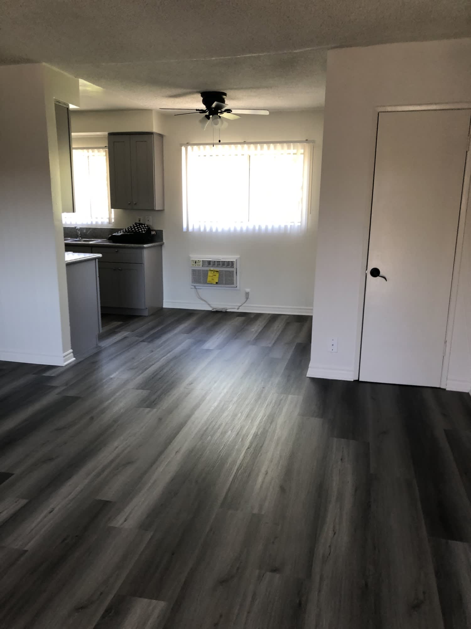 815 E Maple St – photo 4