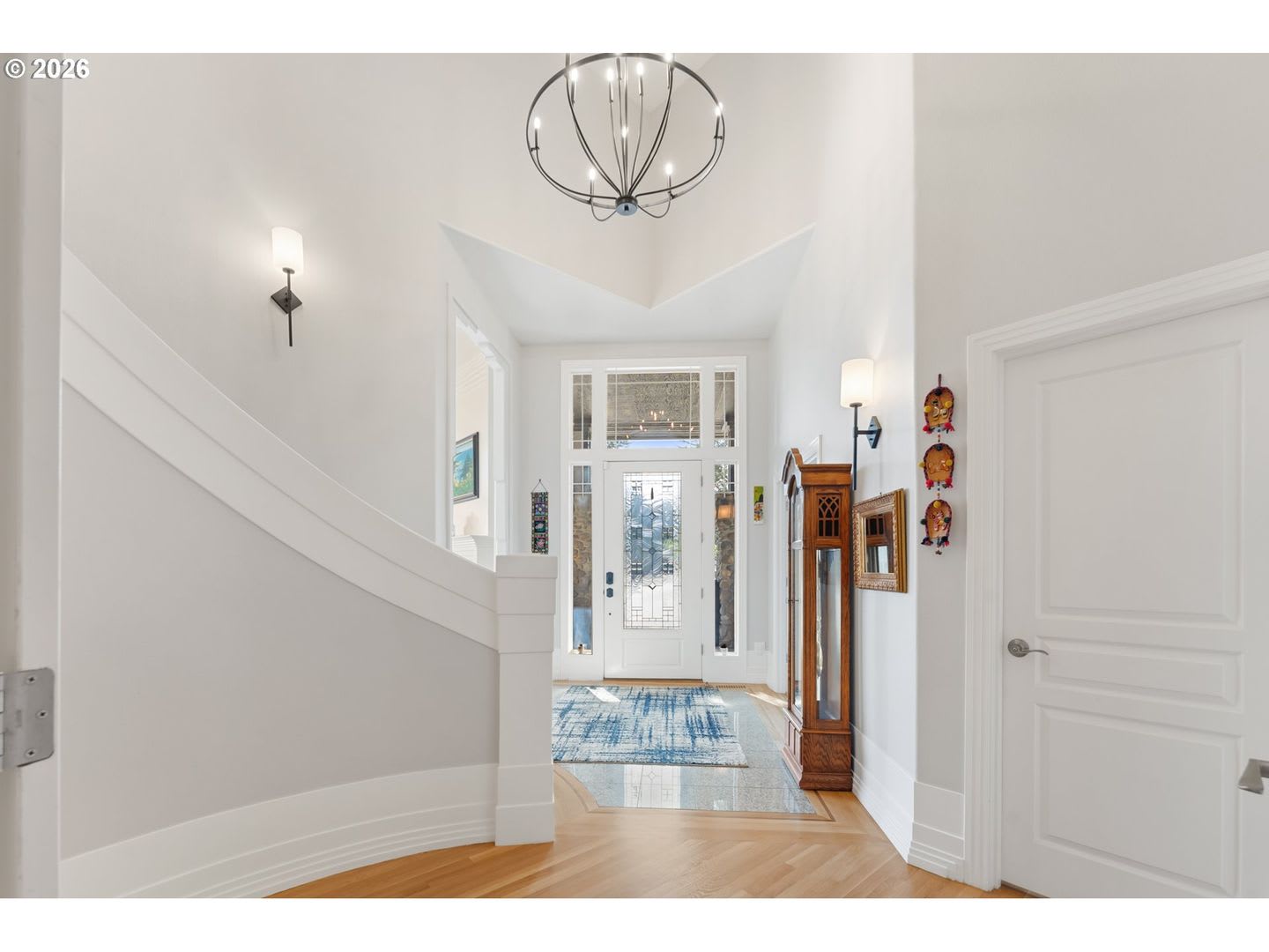 Stunning 5-Bedroom Bull Mountain Estate with Dual Living, Chef's Kitchen & 4-Car Garage – photo 4
