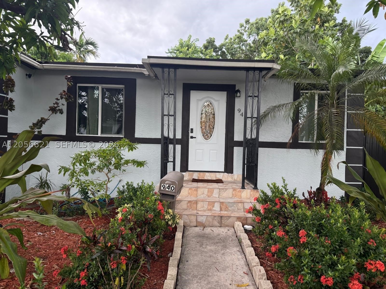 940 NE 155th Ter – photo 4