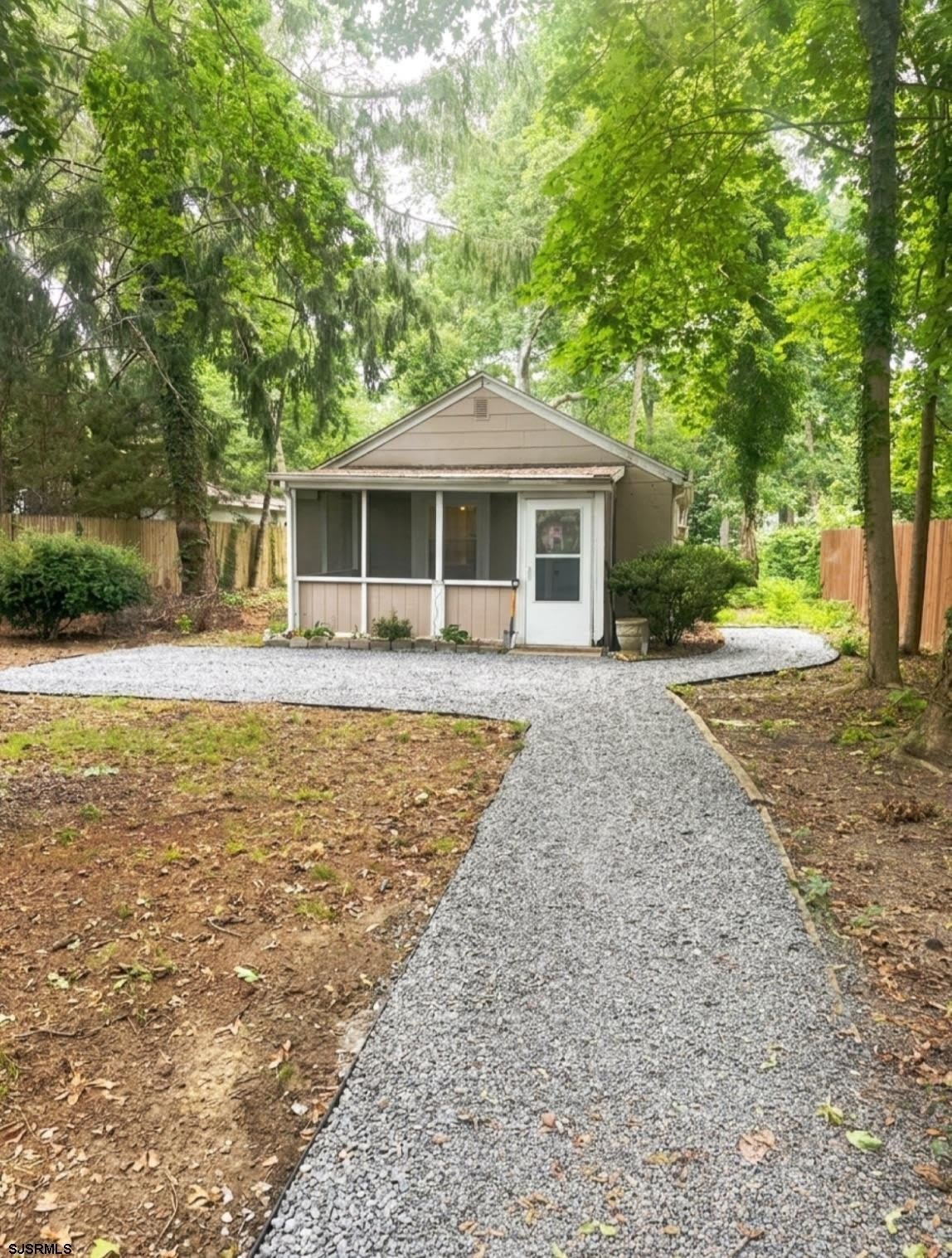 711 1st Street – photo 1