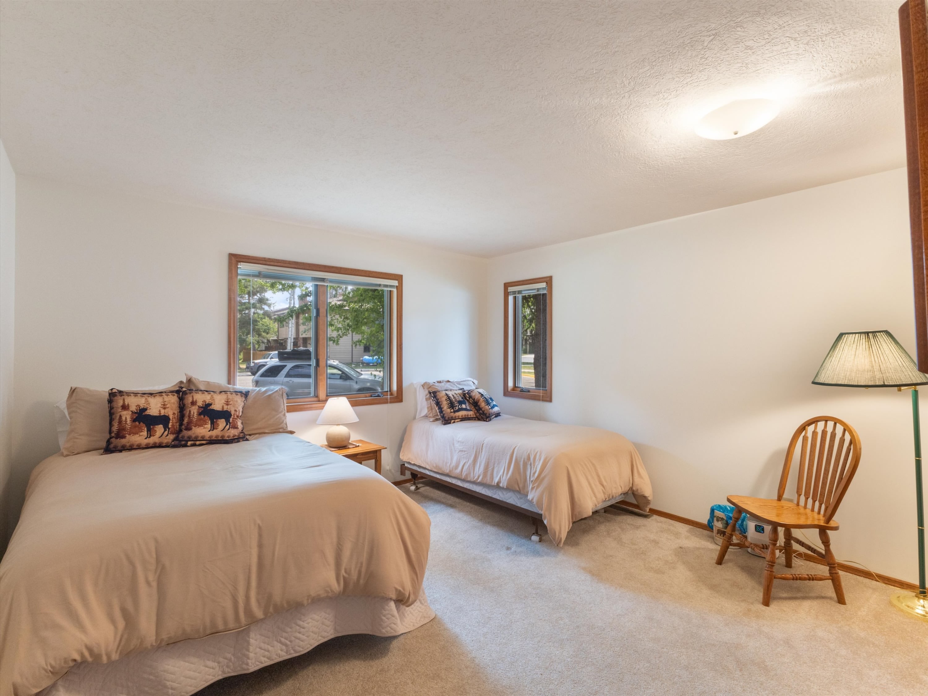 1712 West Olive Street – photo 1
