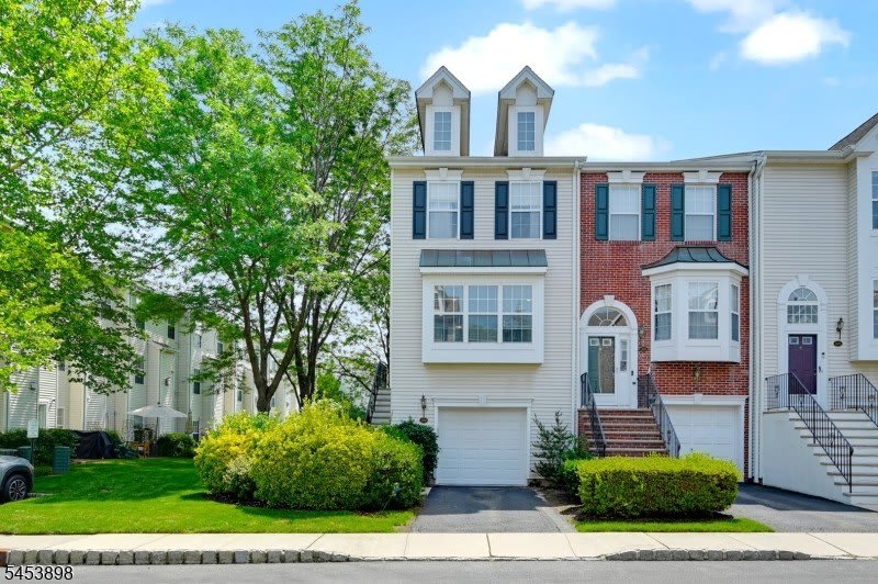200 Barringer Dr – photo 2