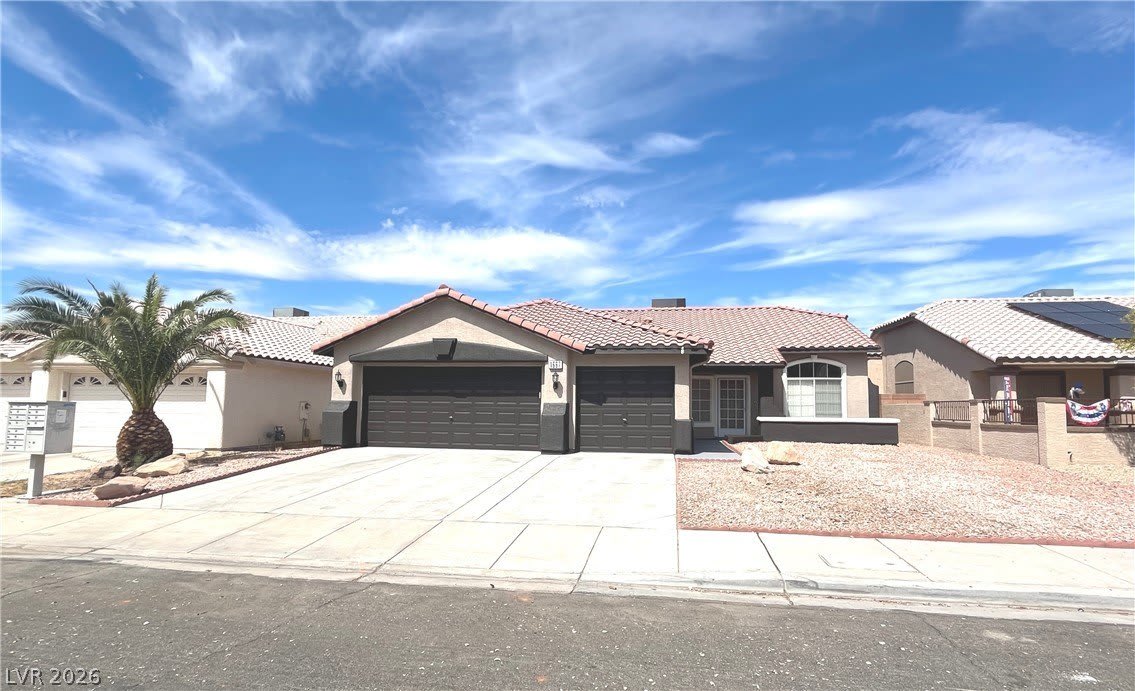 1667 Tangerine Rose Drive – photo 4