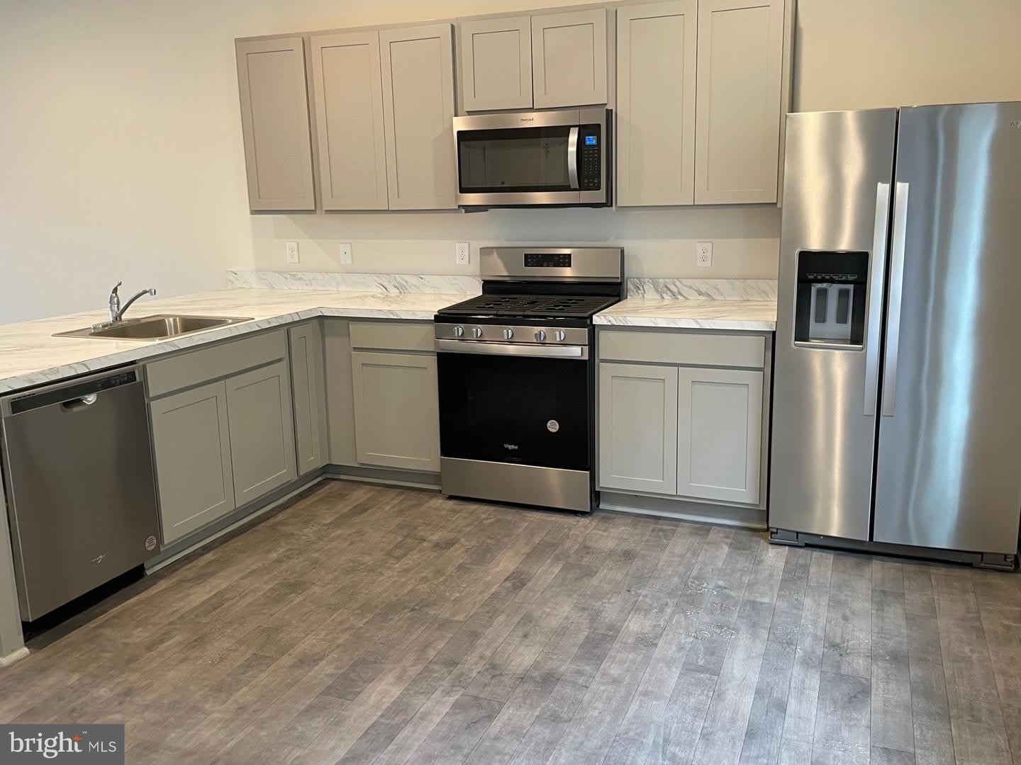 405 WOOD DUCK DR – photo 2