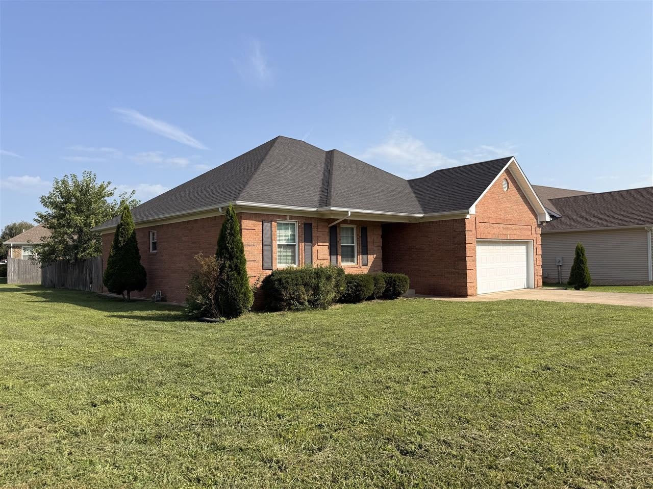 1304 Primrose Court – photo 3