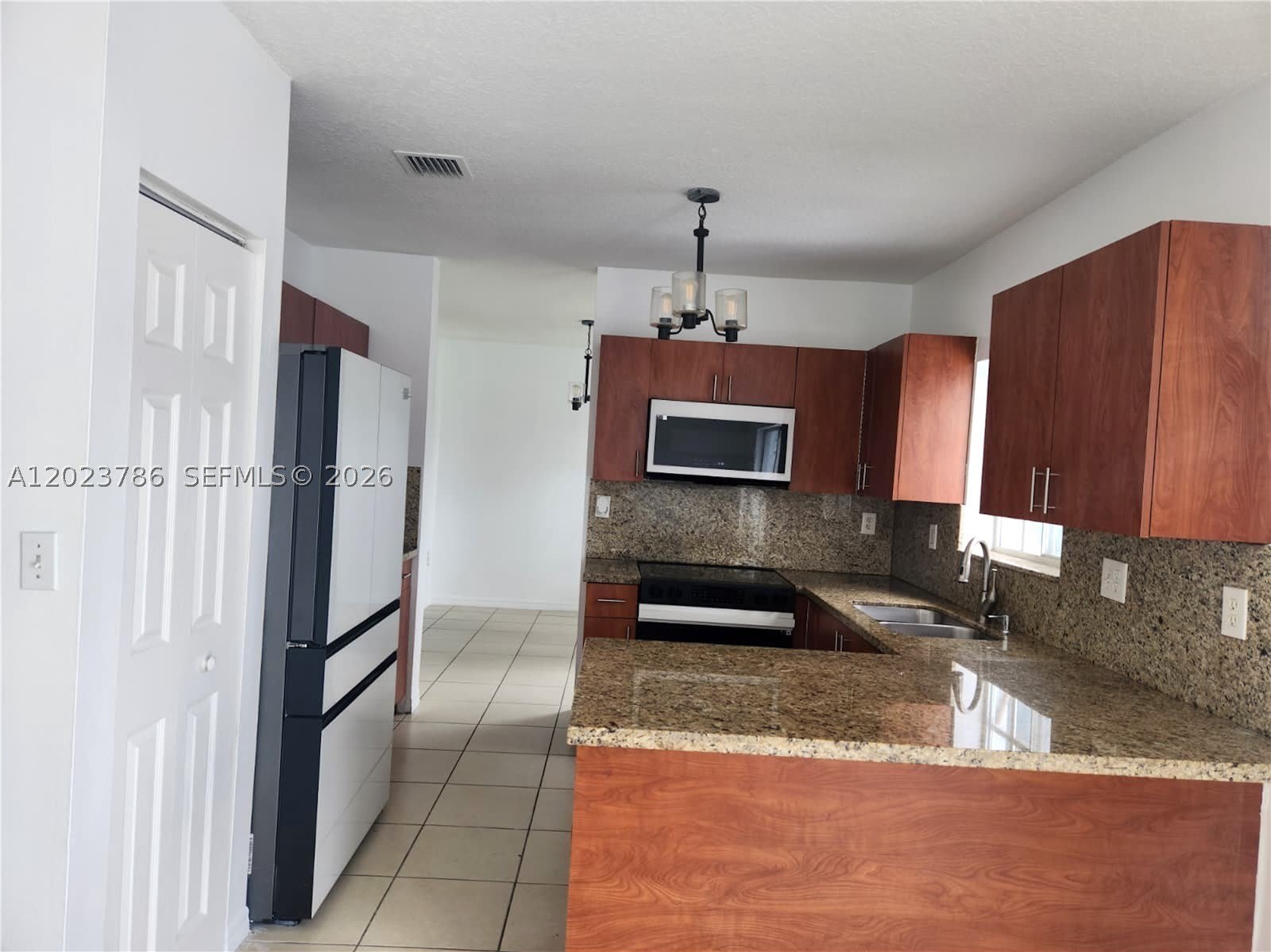 13658 SW 142nd Ter – photo 2